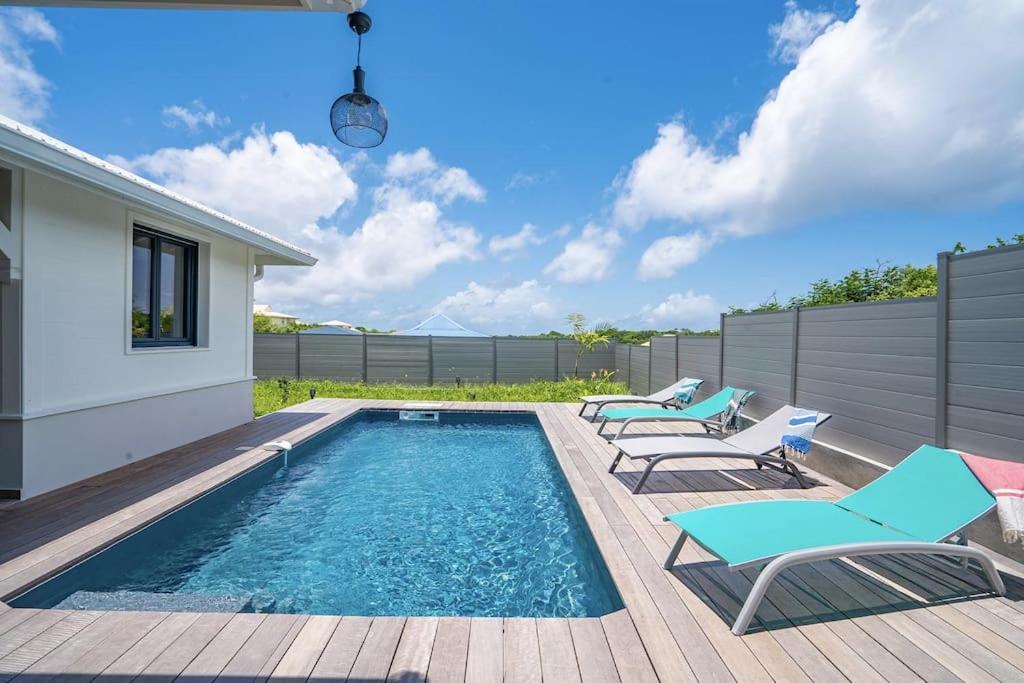 Superbe Villa Avec Piscine Et Proche Mer Au Diamant - 3 Chambres Et Salles De Bain Ле-Диаман Экстерьер фото